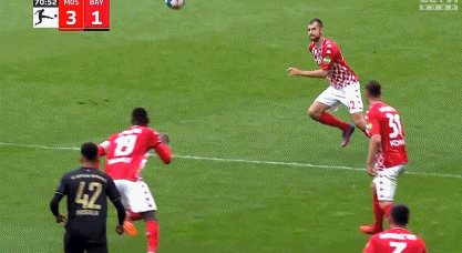 1651330974311015485.gif 拜仁71.gif