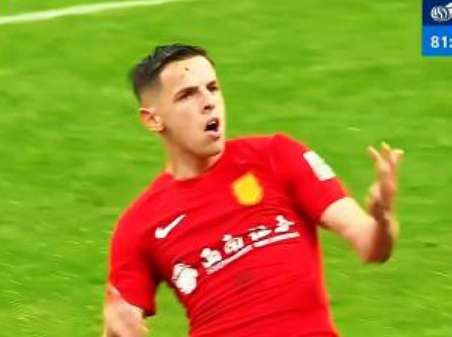 开云体育APP下载-肯帕努：龙兴足球场很棒，就像欧冠和欧联杯那种大型球场一样